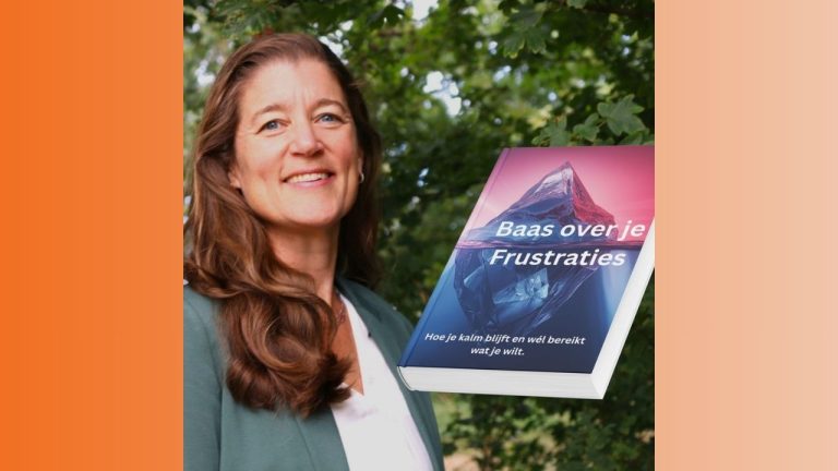 Heleen Elfrink met haar boek Baas over je Frustraties, over omgaan met frustraties als cliëntenraad en constructief communiceren.